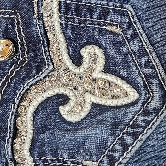 ROCK REVIVAL BETTY EMBROIDERED RHINESTONES EASY FIT BOOT-CUT DENIM JEAN - Picture 3 of 14
